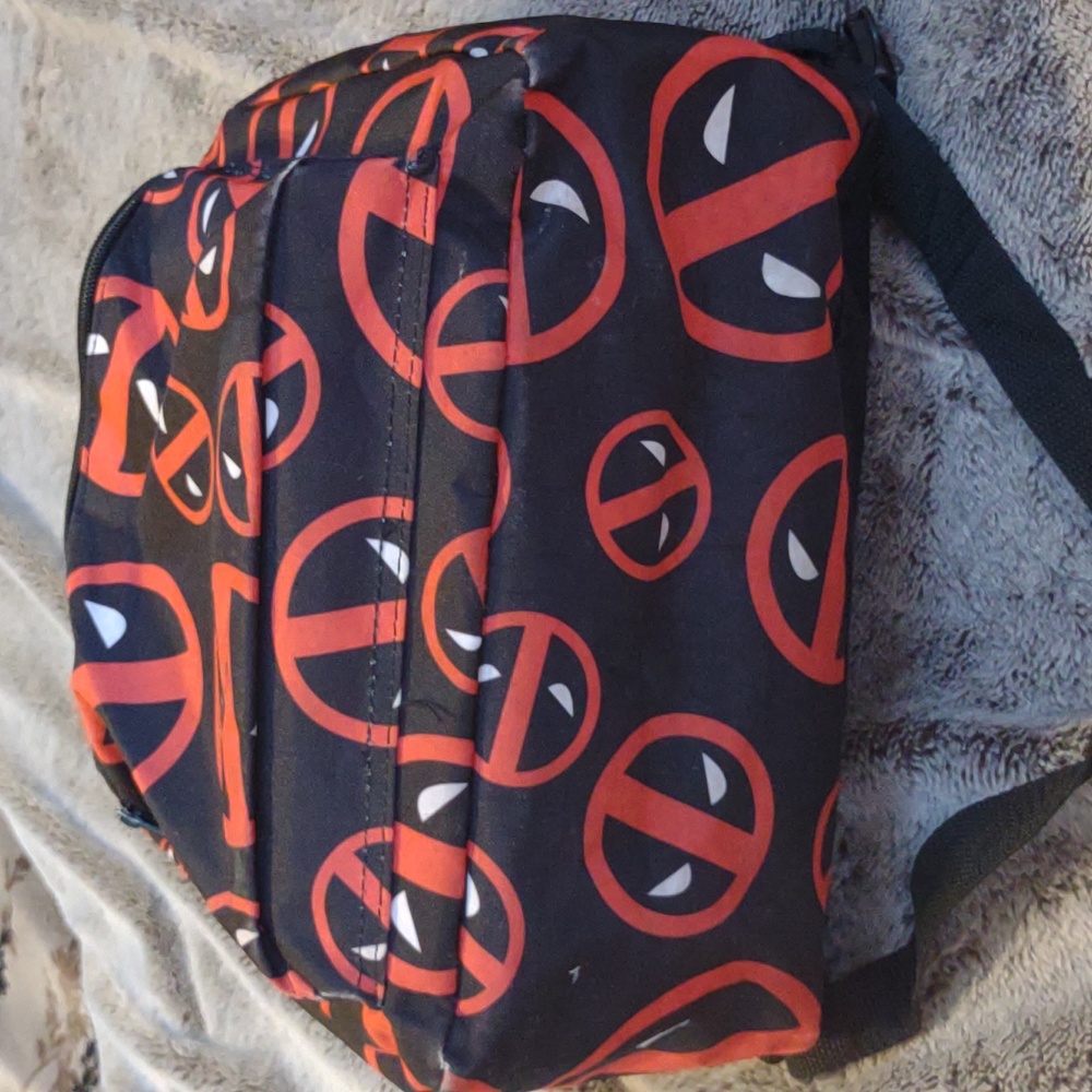 🤑 3/$20 Deadpool Backpack - Picture 10 of 10